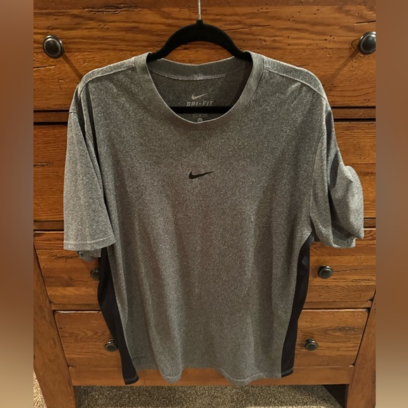 Men’s XL Nike tee - Picture 1 of 2